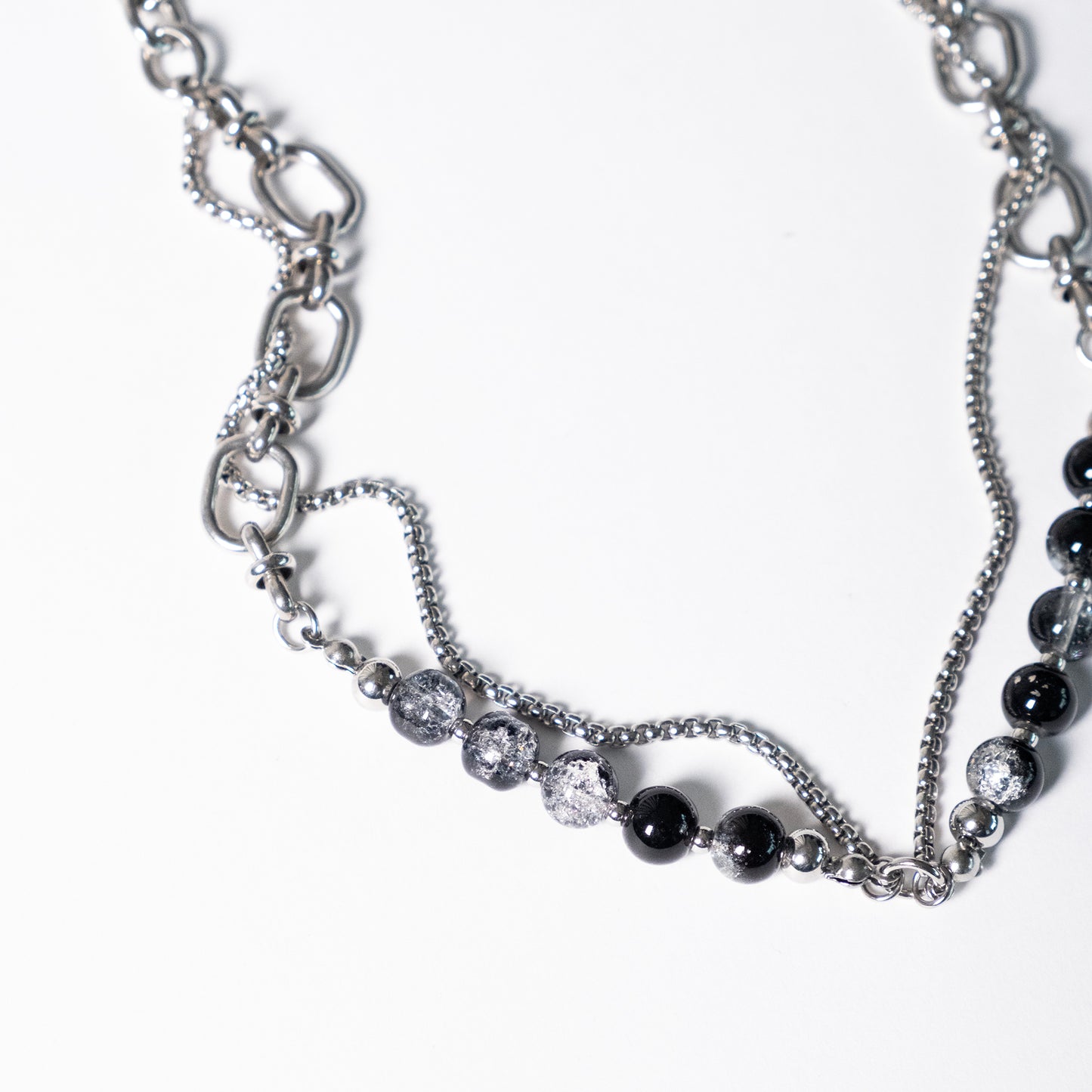 SACA Black Stone Chain Necklace