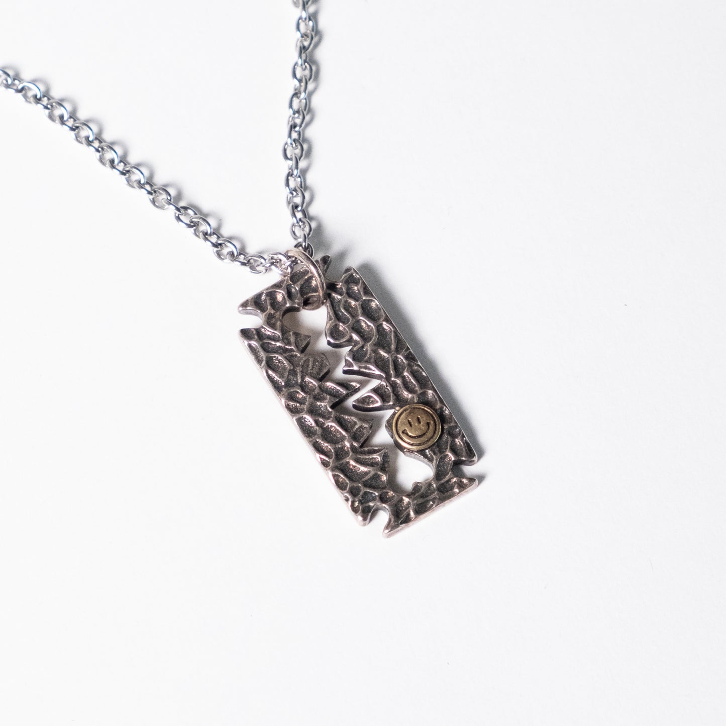SACA Razor Necklace