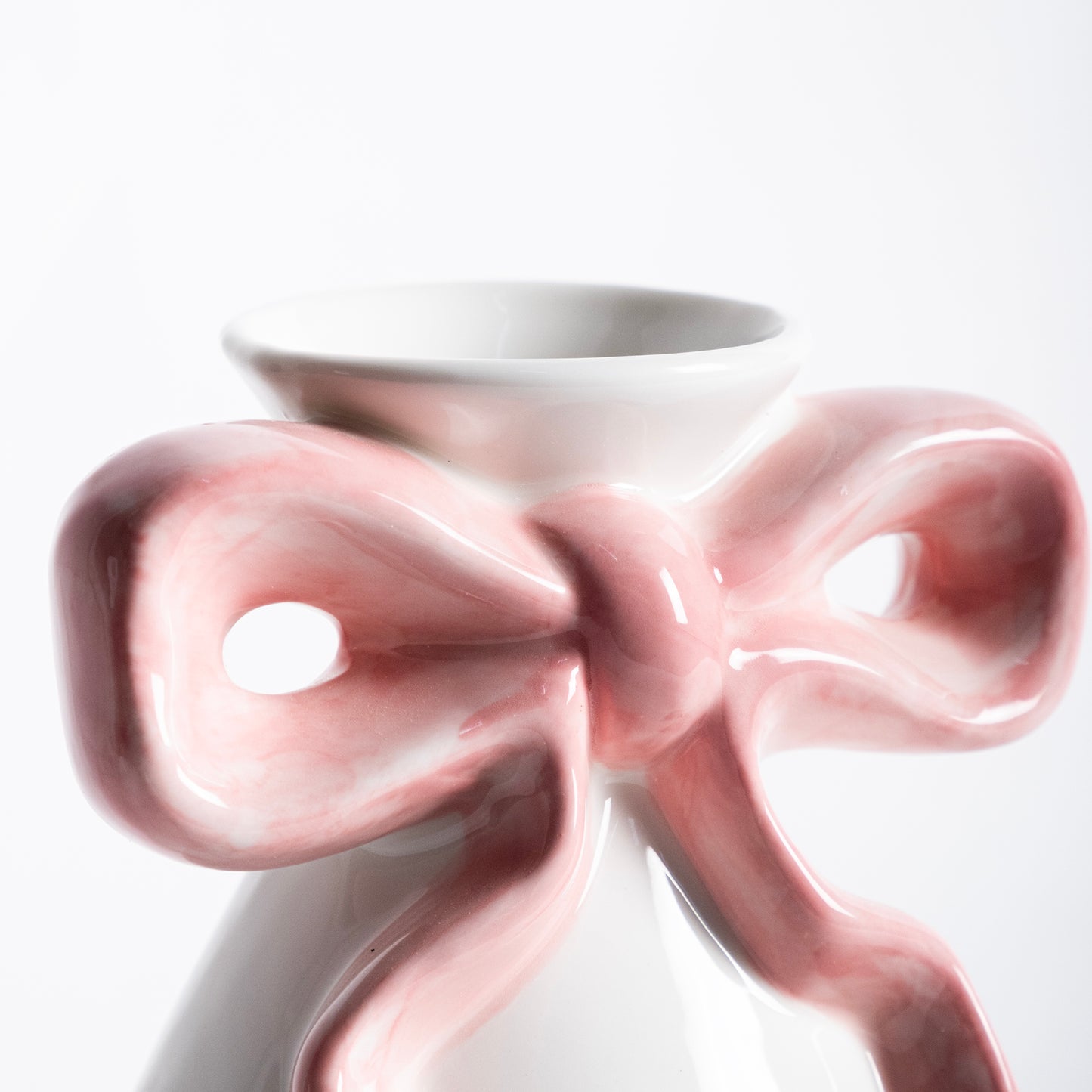 KONA Bow Vase